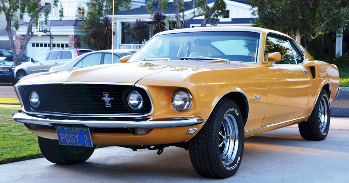 Special Yellow 1969 Mustang Fastback Under The Hood 302ci.jpg