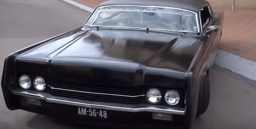 Very Low Lincoln Continental 7.57L V8 Sound and Driving Away 2.png