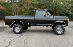 1979 Ford F-350 Ranger Lariat Trailer Special 4×4 3.JPG